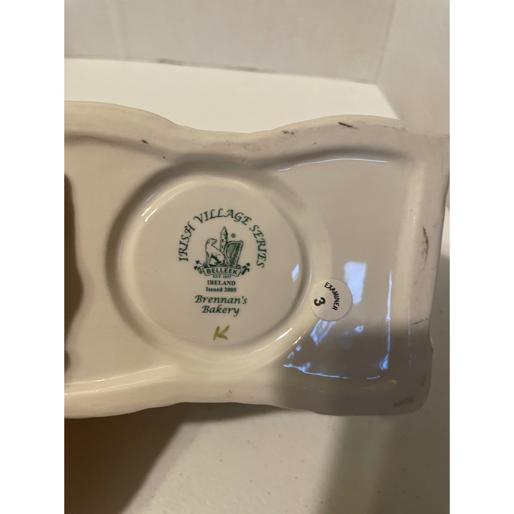 Belleek Irish Village Series Brennans Bakery Cottage Shamrock Porcelain 2005 - Picture 6 of 6